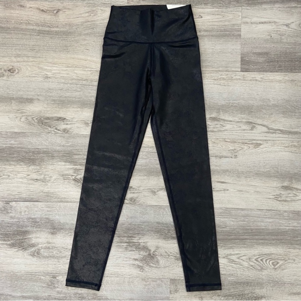 Aerie crackle leggings. Size small NWT